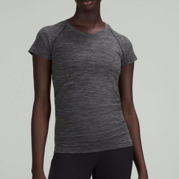 Lululemon Swiftly Tech Short Sleeve Shirt 2.0 Wee Are From Space Graphite Grey - Picture 1 of 14